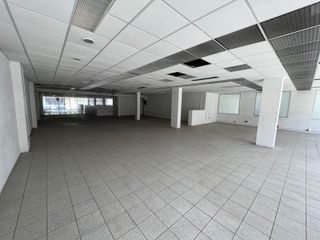 Renta de Edificio para Oficinas y Local Comercial,  junto a Plaza Dorada