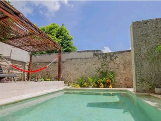 Casa remodelada amueblada en venta en Centro Merida