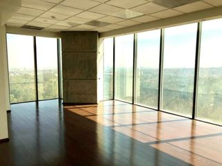 Oficina acondicionada de 257m2 en Edificio Corporativo Lomas Altas