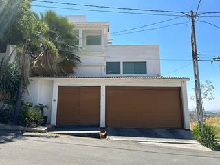 Casa en venta en Loma Dorada