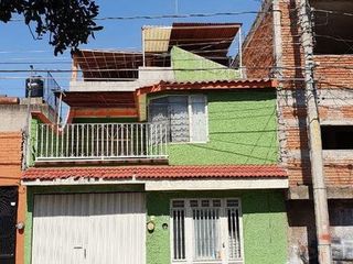 Conservada y amplia casa en venta en Leandro Valle
