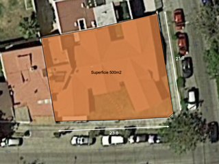Casa de un Solo Nivel en Esquina, en Providencia Terreno 500 m²