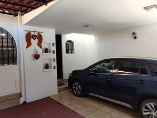 CASA REMODELADA EN VENTA EN MISION SAN CARLOS CORREGIDORA