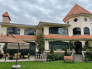 Increíble casa en venta Residencia Club de Golf San Carlos Metepec