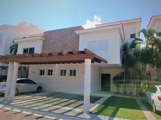 Casa en Venta en Cancún Isla Dorada
