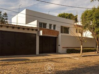 Casas en Venta en Privada Bugambilias, Querétaro | LAMUDI