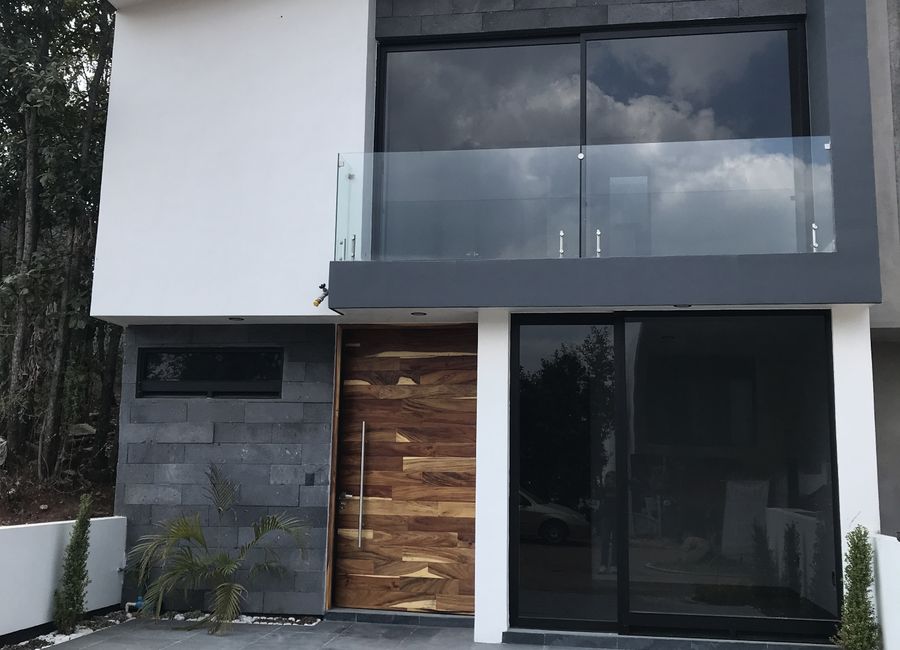 VENDO CASA EN MORELIA