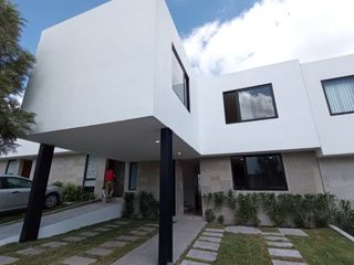 Casa en Venta  con amplios espacios 3 Recamaras , Juriquilla GPT2513