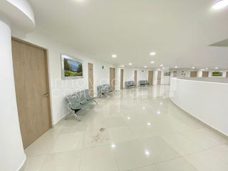 Consultorio en renta en Juriquilla, nuevo, en Hospital Moscati, piso 19