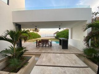 Casa en Venta frente al Mar en Chelem, Yucatan