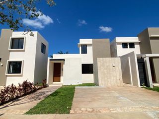 Casa en venta en Mérida, Yucatán, Privada Cumbres Novonorte Cholul