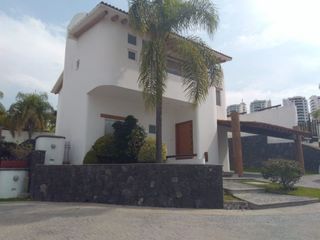 Residencia frente al LAGO en JURIQUILLA, Náutico, Roof Garden, Alberca, Jardín,.