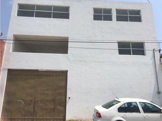 Edificio Renta Ideal Para Bodega/Escuela/Oficinas En Totimehuacan