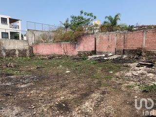 Terreno en venta en fraccionamiento Jardines de Tlayacapan Morelos
