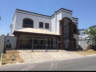 CASA EN OBRA BLANCA EN VENTA LA HERRADURA CARRETERA NACIONAL MONTERREY N L