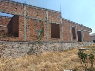 EN ZINAPECUARO MICHOACAN, TERRENO CON CONSTRUCCIÓN EN VENTA $1'010,000