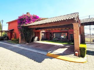 Casa en venta en Metepec, Residencial "El Campanario"