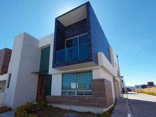 Se vende casa en Fracc Villa Elisa , Zona Plateada, Pachuca, Hidalgo