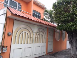 Casa en Renta en Los Molinos, Querétaro, bastante céntrica
