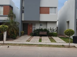 Casas en Venta en Portanova, Culiacán | LAMUDI