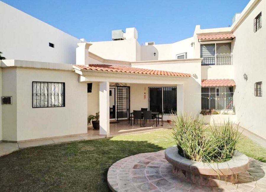 CASA EN VENTA EN CASA GRANDE II