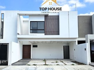 Casa en venta en Veracruz, Lomas de la Rioja 3 habitaciones jardin