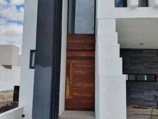 Preciosa Residencia en Lomas de Juriquilla, Espejo de Agua, Gran Jardín, CtoServ
