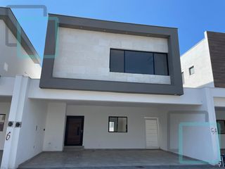 CASA EN VENTA ALTARES RESIDENCIAL ZONA CARRETERA NACIONAL SANTIAGO