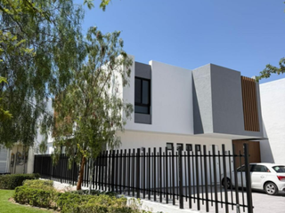 Casa en Venta en St. Angelo