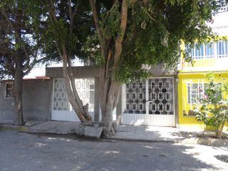 Casa en Venta en Jardines de Morelos Secc. Lagos, Ecatepec de Morelos, Edo. Mex.