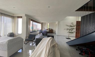 Casa en Venta en privada Monterra de 4 Niveles con acabados de lujo