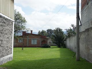 Nave Industrial con casa habitación - Santa Cruz Chignahuapan Lerma
