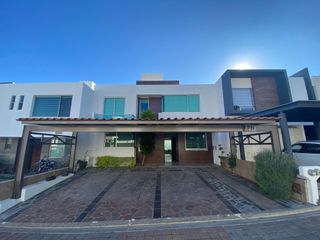 Casa en VENTA en Los Cedros Tres Marías