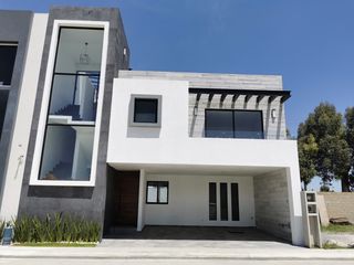 Casa En Venta En NOBEL RESIDENCIAL ZONA UDLAP