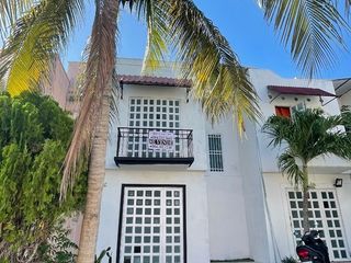 Casas en Venta en INFONAVIT, Cozumel | LAMUDI