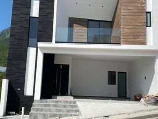 CASA EN VENTA LOMAS DEL VERGEL