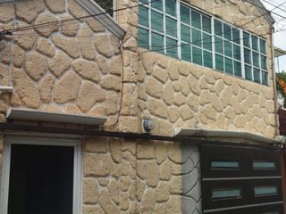 Casa con dos departamentos en Xochimilco
