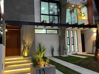 Hermosa Casa NUEVA con Alberca y 4 Rec. en Condominio con Seguridad 24/7 en Cuernavaca