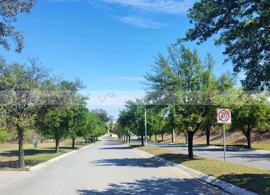Venta Casa Las Cruces Club De Golf En Apodaca