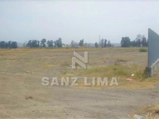 SAN ISIDRO CRESPO: TERRENO INDUSTRIAL O COMERCIAL A PIE DE CARRETERA. EN CELAYA