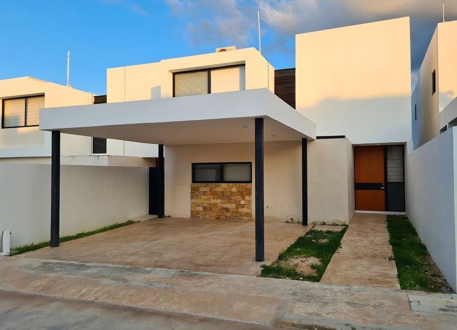 Casa en renta de 4 recámaras en cholul mérida, privada gardena Lamudi