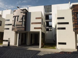 Casa de 3 recámaras en Conjunto Granja las Velas en Col. Granjas Puebla