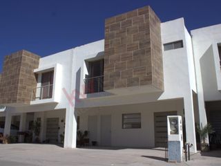 ¡APROVECHA! ¡Casa en Venta en Desierto Arenoso, Fraccionamiento Las Puerta, Torreón!