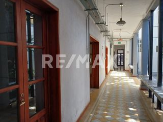 Oficinas en casa estilo Deco en zona Centro León Guanajuato a solo $35,000.00 - (3)