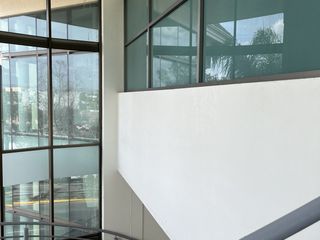 OFICINA CON 5 PRIVADOS EN RENTA EN M. DE LA MADRID AL NORTE DE AGUASCALIENTES