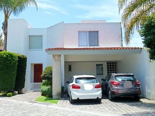 CASA EN RENTA  SANTA CRUZ GUADALUPE AMUEBLADA ZAVALETA PUEBLA