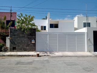 Casa en venta en Fraccionamiento Montebello, Mérida PRECIO REBAJADO