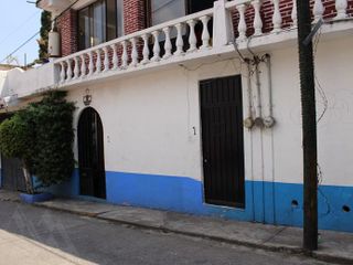 Venta Casa Sola uso de suelo comercial en Altavista / Cuernavaca - Morelos
