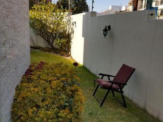 Casa en  Renta en Lomas de Tecamachalco, con jardín, excelente ubicación!!