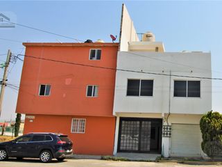 EDIFICIO NUEVO 4 DEPARTAMENTOS Y UN LOCAL COMERCIAL. IDEAL PARA INVERTIR Y REDITUAR